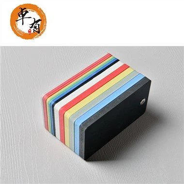 Populaarne reklaammärk Valge PVC-vahtleht